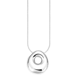 Silver bubble letter "O" pendant on silver cable chain